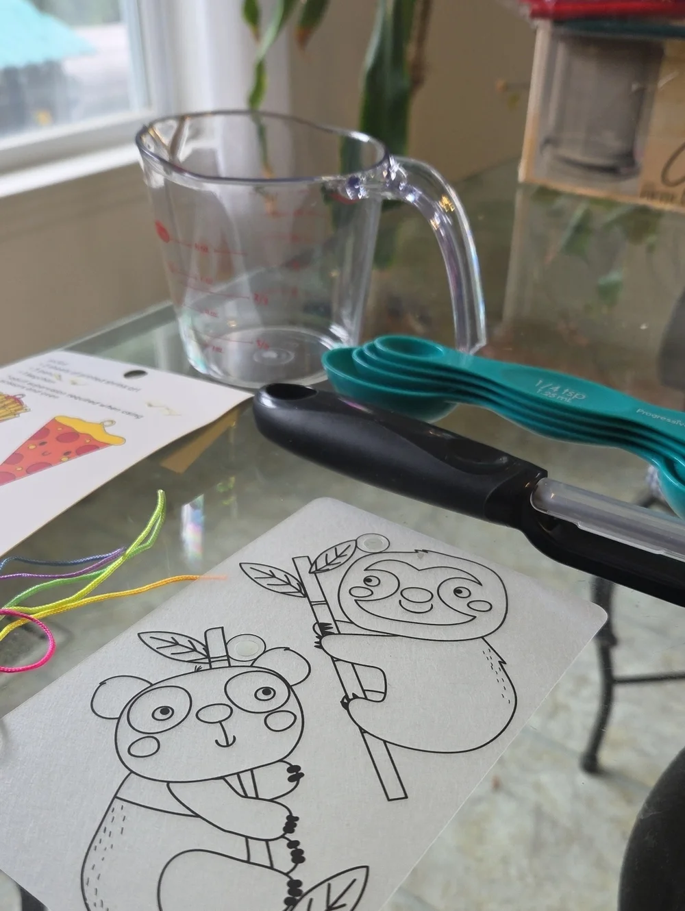 Crafting Shrink Art Kit with Teal Measuring Spoons and Black Tongs - Unbranded
